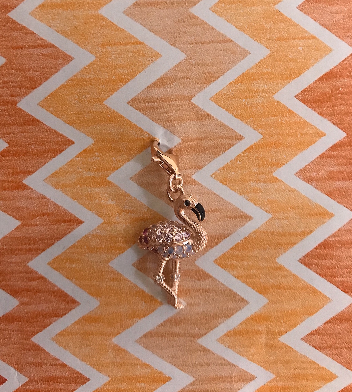 Thomas Sabo Charm Flamingo aus rosévergoldetem 925 Sterling Silber mit pinken, roten und weißen Zirkonia, Karabiner, Modell 1518-384-9
