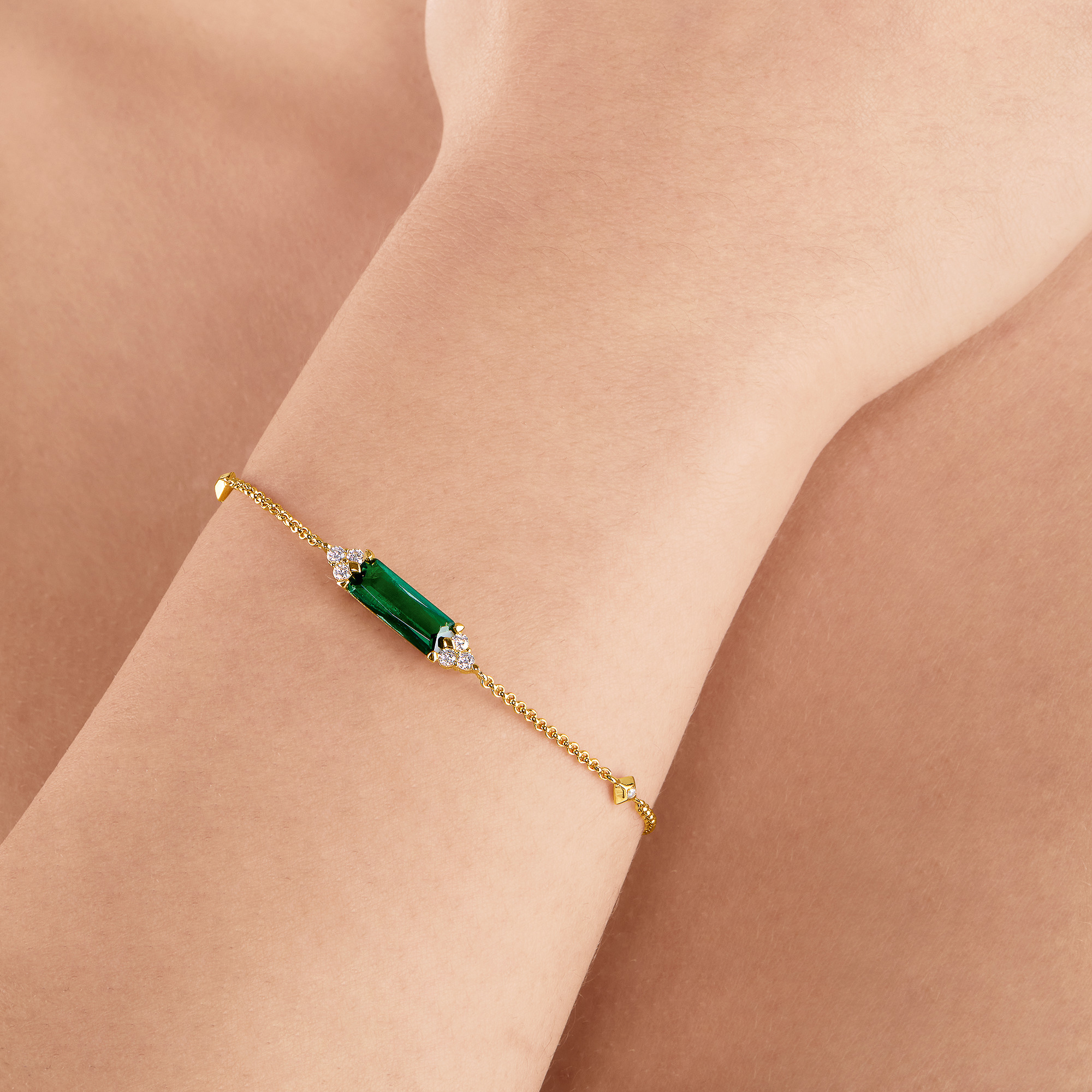 Thomas Sabo Armband Silber vergoldet "Grüner Stein" A2018-971-6-L19v