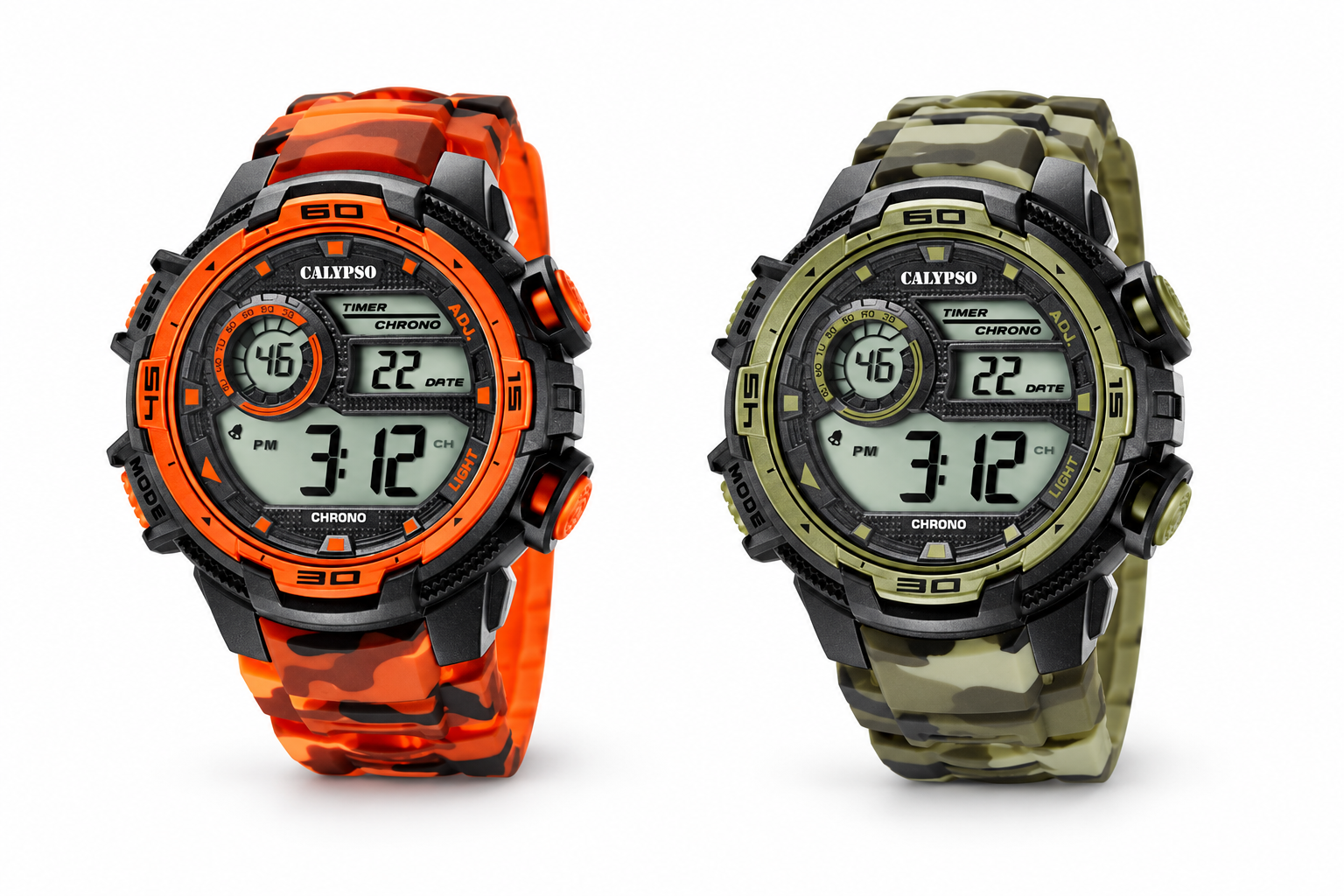 Zwei Calypso Digitaluhren mit schwarzen Gehäusen und Camouflage-Armbändern in Orange und Olivgrün auf weißem Hintergrund
