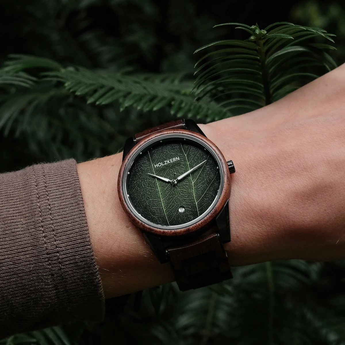 Holzkern Herrenuhr Edisto Walnuss/Blatt
