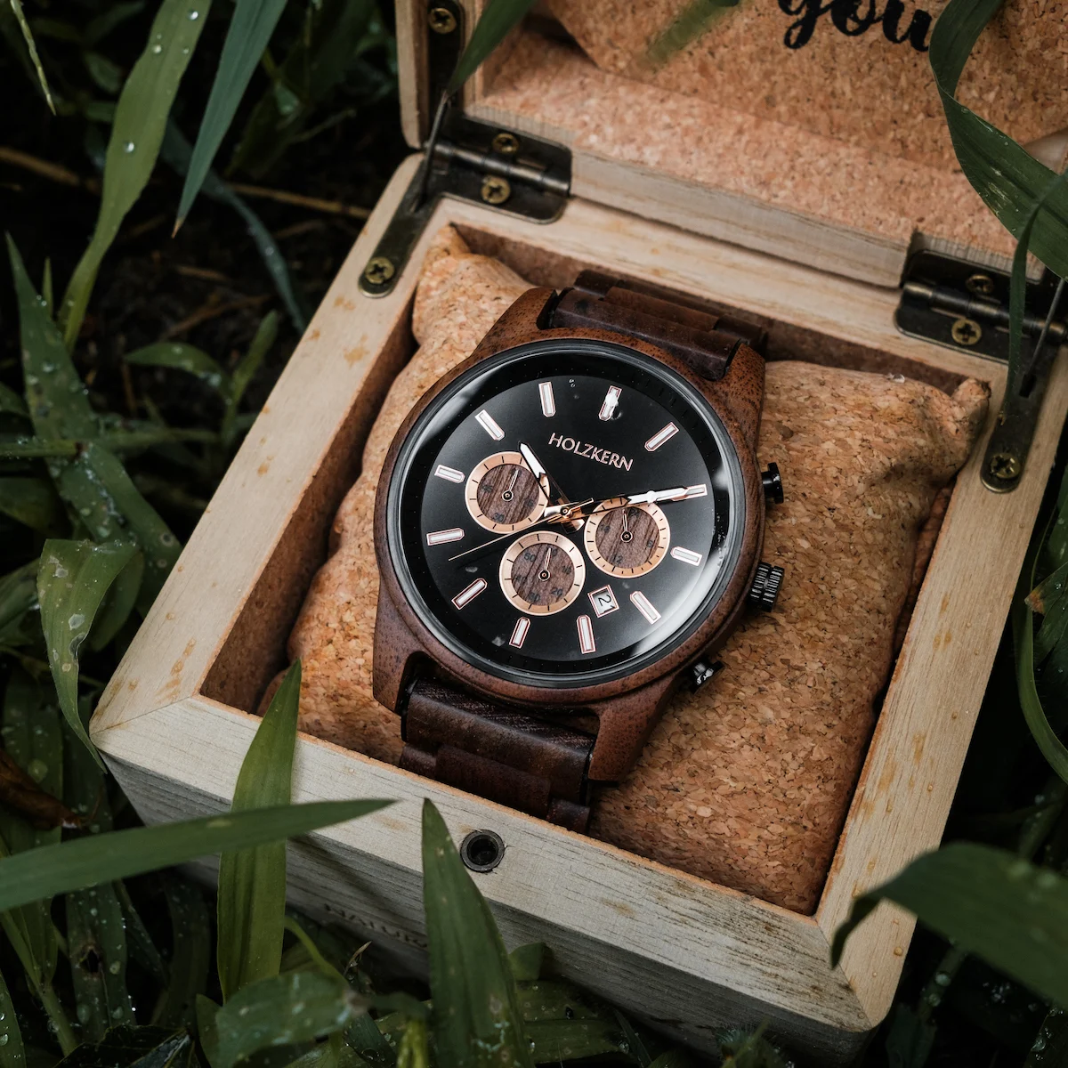 Holzkern Herrenuhr Buschwerk Walnuss/Marmor